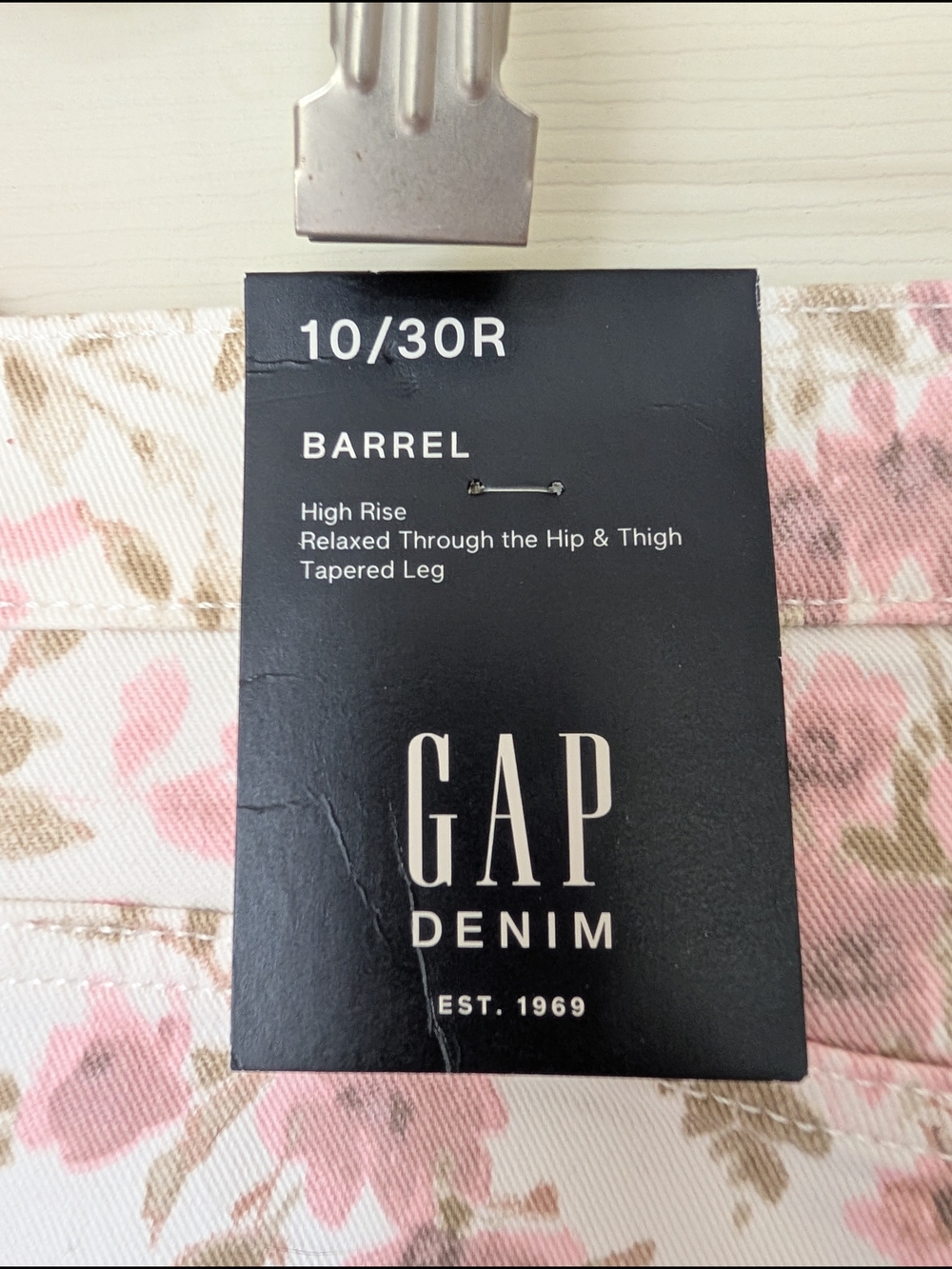 NWT GAP Barrel Jeans with Pink Floral Print 10/30R - Picture 8 of 9